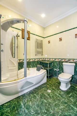 Апартаменты Ideal Apartment for a holiday in the city center by Time Group Баку Апартаменты с 2 спальнями-13